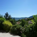 Des Grands Causses Дом отдыха Мийо