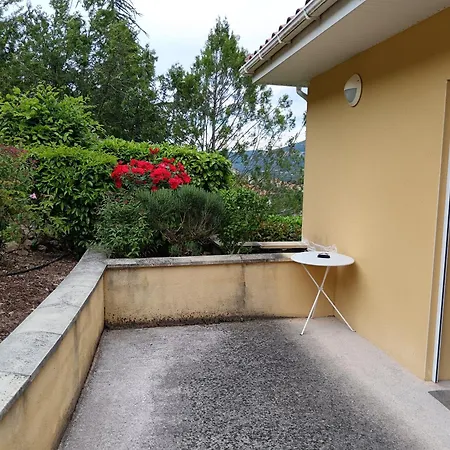 Des Grands Causses Дом отдыха Мийо