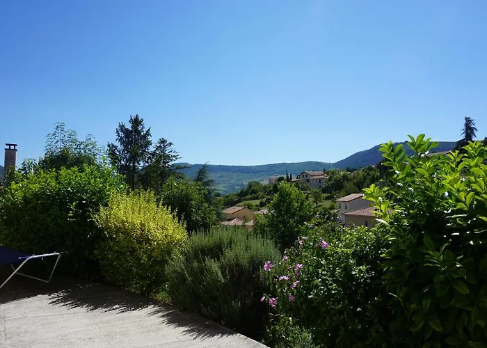 Des Grands Causses Дом отдыха Мийо